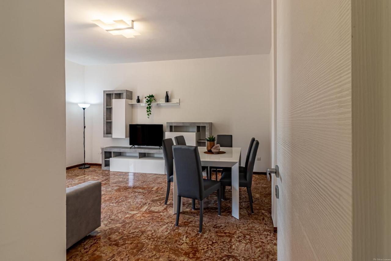 Fiera Di Ferrara Huge Apartment X7! المظهر الخارجي الصورة